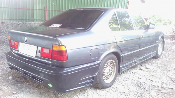 Bmw525ปี90เกียออโต เครื่องToyota2Jใช้น้ำมัน+แก๊ส75000