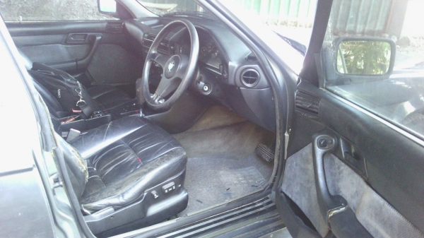 Bmw525ปี90เกียออโต เครื่องToyota2Jใช้น้ำมัน+แก๊ส75000