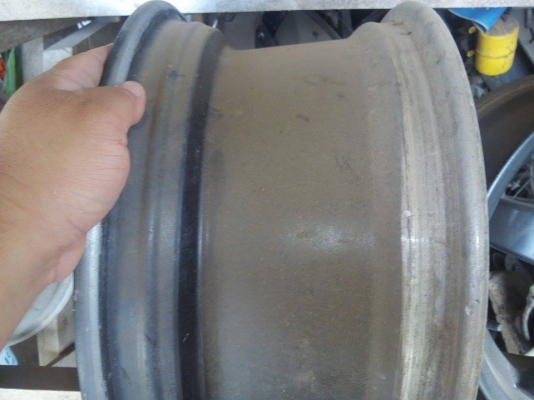 ขายล้อแม็ก BMW  17x8  นิ้วสภาพดี ไม่คด ไม่ดุ้ง จัดส่งทั่วไทย