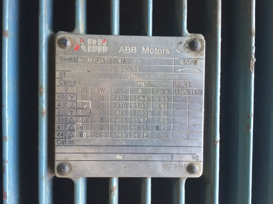 ขายมอเตอร์ABB 40แรง สภาพใหม(ภายนอกดูเก่าเพราะฝุ่นมันเยอะครับ) ยังไม่ได้ใช้งาน