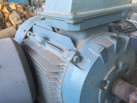 ขายมอเตอร์ABB 40แรง สภาพใหม(ภายนอกดูเก่าเพราะฝุ่นมันเยอะครับ) ยังไม่ได้ใช้งาน