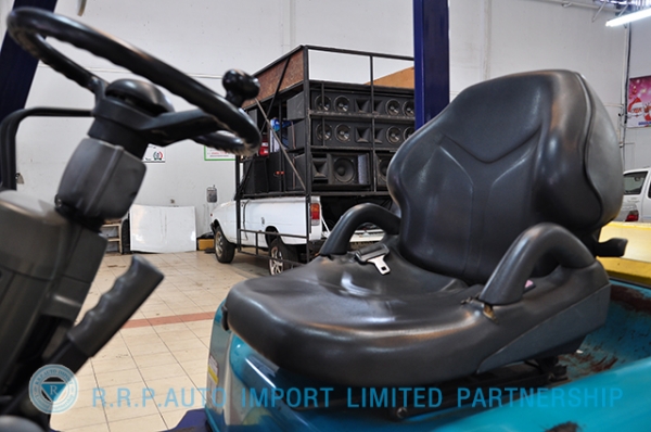 ขายรถโฟล์คลิฟท์มือสอง KOMATSU รุ่น FD35W7  ราคา 470,000 บาท นำเข้าจากประเทศญี่ปุ่น 100\% ไม่เคยใช้งานในประเทศไทย