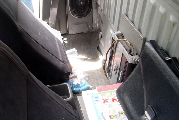 ขาย Nissan NV ปี 1996 สภาพเดิมๆใช้งานได้ปกติ แอร์เย็นมีเครื่องเสียง ล้อแม็ค ติดแก็ส LPG แล้ว