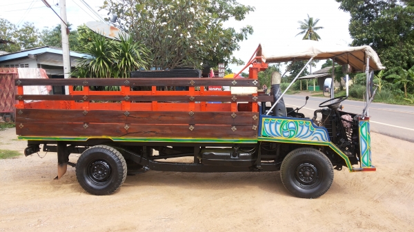 ส่งแล้วครับบุรีลำ/รถอีแต๋นใช้ในไร่ในสวนเครื่อง75แรงเบคร์ดียางหลังสวยคูหน้า70\%พร้อมใช้ส่งฟรี