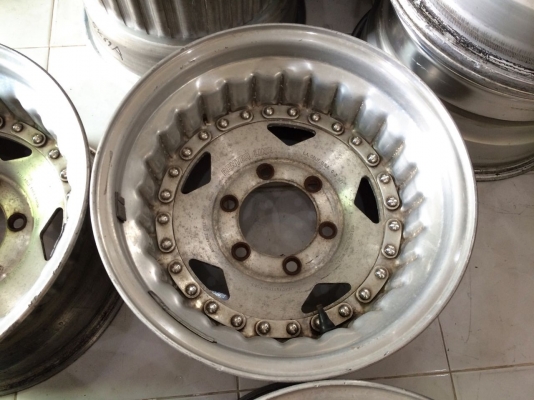 ขายล้อ CENTERLINE ข้อโซ่ 15x8.5" ลบ32 6 รูกระบะ ออฟลึก ประมูลญี่ปุ่น