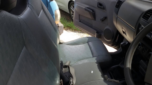 ขาย Isuzu ดีแม็ก ปี03 สีเดิมๆ สภาพสวย