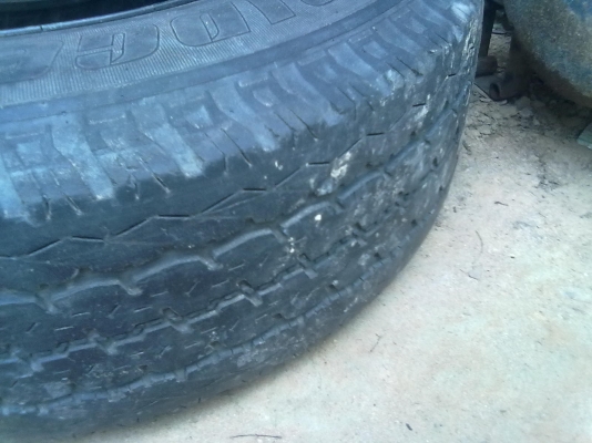 ขายกระทะบรรทุกพร้อมยางขอบ 15 นิ้ว ถอดออกจากกระบะนิสสัน นาวาร่า สภาพใหม่มาก