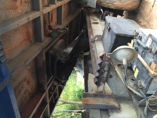 ขาย6ล้อดั้ม เครื่อง110แรง. สภาพสวยๆ. พร้อมใช้