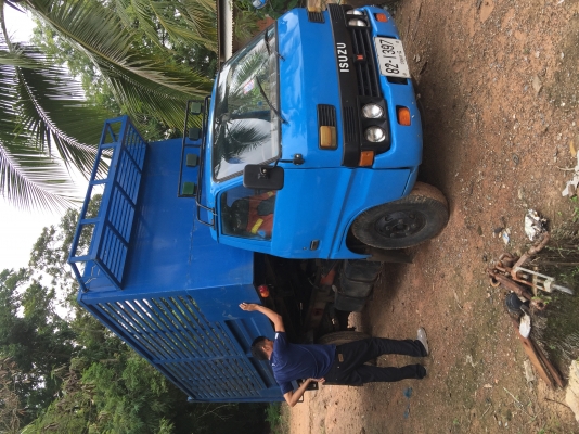 ขาย6ล้อดั้ม เครื่อง110แรง. สภาพสวยๆ. พร้อมใช้