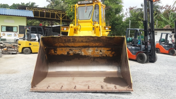 ขายรถตักล้อยาง ยี่ห้อ  Furukawa japan   รุ่น FL230-I