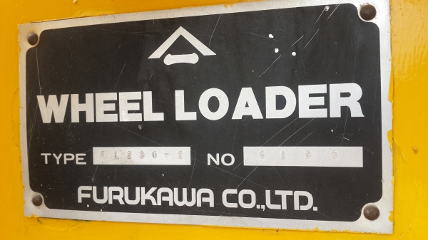 ขายรถตักล้อยาง ยี่ห้อ  Furukawa japan   รุ่น FL230-I