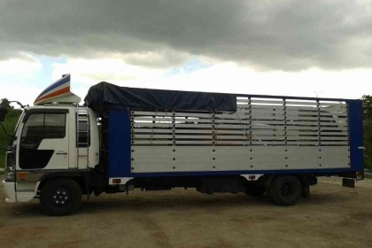 ขาย 6 ล้อ ฮีโน่ 7 เมตร เจ้าของขายเอง to.080-0728169