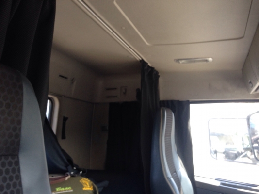 รถ VOLVO 10 ล้อ หัวลาก 400 แรงม้า. ปี 55. ( รถวิ่ง 4xx,xxx กว่า กม. ) , ( มีขาย 4 หัว. )     สนใจติดต่อ  081 - 6079515