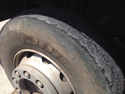 รถ VOLVO 10 ล้อ หัวลาก 400 แรงม้า. ปี 55. ( รถวิ่ง 4xx,xxx กว่า กม. ) , ( มีขาย 4 หัว. )     สนใจติดต่อ  081 - 6079515