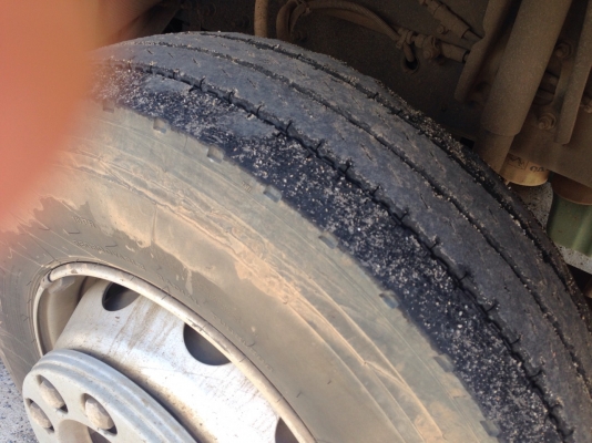 รถ VOLVO 10 ล้อ หัวลาก 400 แรงม้า. ปี 55. ( รถวิ่ง 4xx,xxx กว่า กม. ) , ( มีขาย 4 หัว. )     สนใจติดต่อ  081 - 6079515