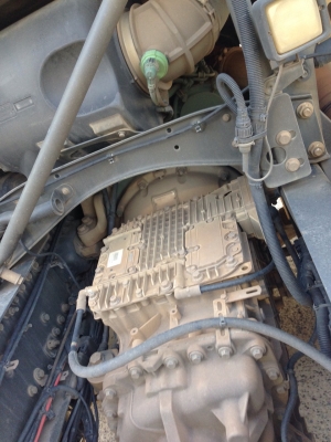 รถ VOLVO 10 ล้อ หัวลาก 400 แรงม้า. ปี 55. ( รถวิ่ง 4xx,xxx กว่า กม. ) , ( มีขาย 4 หัว. )     สนใจติดต่อ  081 - 6079515