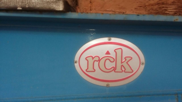 ขายหาง ก้างปลา. RCK / 2 เพลา.  ปี 56.   สนใจติดต่อ  081 - 6079515