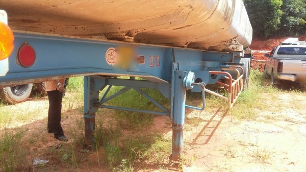 ขายหาง ก้างปลา. RCK / 2 เพลา.  ปี 56.   สนใจติดต่อ  081 - 6079515