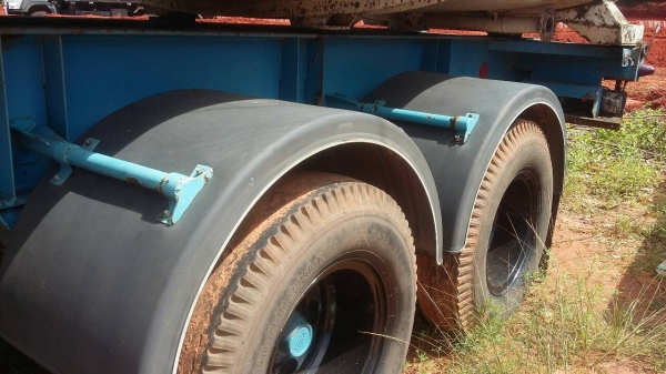 ขายหาง ก้างปลา. RCK / 2 เพลา.  ปี 56.   สนใจติดต่อ  081 - 6079515