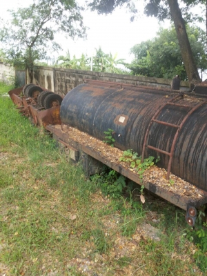 ไม้กวาด ถังต้มยางมะตอย. ที่โรยหิน...3รายการ ขายแค่250000. พร้อมใช้