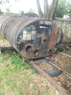 ไม้กวาด ถังต้มยางมะตอย. ที่โรยหิน...3รายการ ขายแค่250000. พร้อมใช้