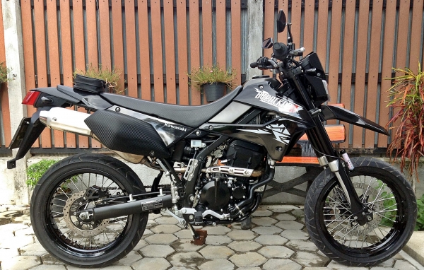 ขาย D-TrackerX 250 โฉมปี 2014 สีดำ
