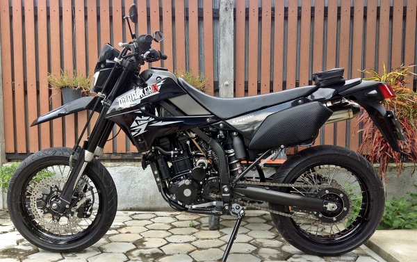ขาย D-TrackerX 250 โฉมปี 2014 สีดำ ขาย D-TrackerX 250 โฉมปี 2014 สีดำ