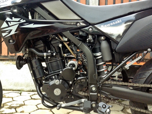 ขาย D-TrackerX 250 โฉมปี 2014 สีดำ ขาย D-TrackerX 250 โฉมปี 2014 สีดำ