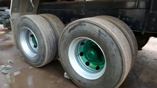 ขายรถพ่วง ดั้มแม่-ลูก ISUZU FXZ 360 ปี 52 รถสวยเดิม คัสซีสวยตลอดเส้น เครื่องเดิมไม่เคยแกะ เกียร์เดิม ยางเรเดียลเต็ม ทะเบียนพร้อมโอน