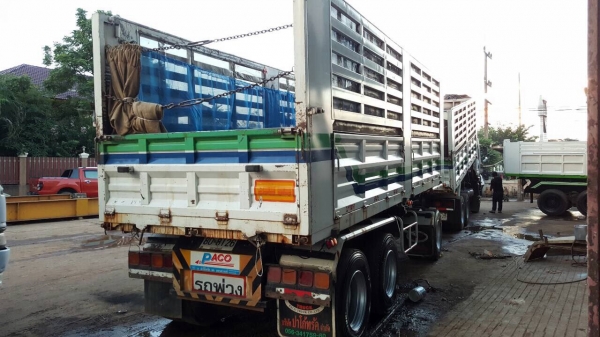 ขายรถพ่วง ดั้มแม่-ลูก ISUZU FXZ 360 ปี 52 รถสวยเดิม คัสซีสวยตลอดเส้น เครื่องเดิมไม่เคยแกะ เกียร์เดิม ยางเรเดียลเต็ม ทะเบียนพร้อมโอน