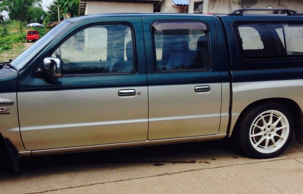 มาสด้า2500 เทอโบ4ประตุ มาสด้า2500 เทอโบ4ประตุ