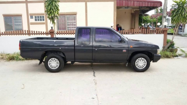 !!!!! ขายด่วนรถบ้าน นิสสัน บิ๊กเอ็ม คิงแค๊ป ปี 40 เครื่องดีมากแน่นๆ 2500 CC !!!!