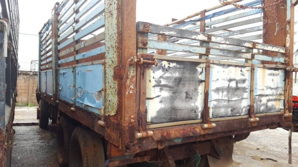 ขายตามสภาพ 10 ล้อดั้ม เพลาเดียว HINO KT925 ไม่มีเล่มทะเบียน หัวเก๋ง JCM เครื่อง EH700 168 แรงม้า เกียร์ HO คัสซีมีผุบ้าง พวงมาลัยพาวเวอร์ ราคาต่อรองได้ครับ