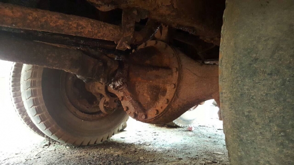 ขายตามสภาพ 10 ล้อดั้ม เพลาเดียว HINO KT925 ไม่มีเล่มทะเบียน หัวเก๋ง JCM เครื่อง EH700 168 แรงม้า เกียร์ HO คัสซีมีผุบ้าง พวงมาลัยพาวเวอร์ ราคาต่อรองได้ครับ