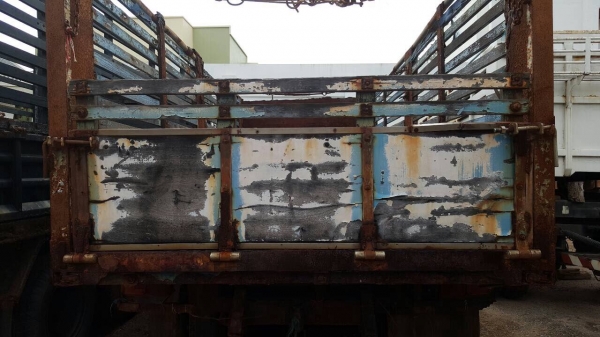 ขายตามสภาพ 10 ล้อดั้ม เพลาเดียว HINO KT925 ไม่มีเล่มทะเบียน หัวเก๋ง JCM เครื่อง EH700 168 แรงม้า เกียร์ HO คัสซีมีผุบ้าง พวงมาลัยพาวเวอร์ ราคาต่อรองได้ครับ