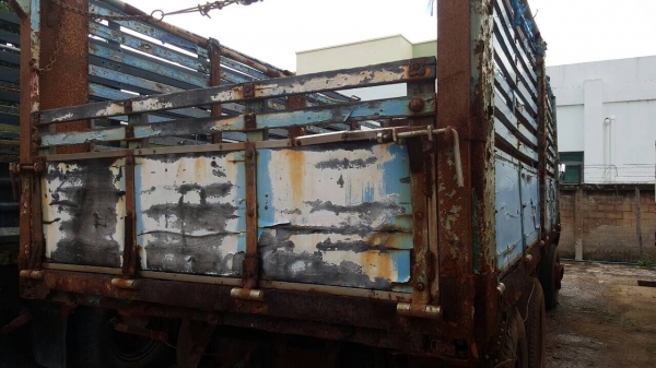 ขายตามสภาพ 10 ล้อดั้ม เพลาเดียว HINO KT925 ไม่มีเล่มทะเบียน หัวเก๋ง JCM เครื่อง EH700 168 แรงม้า เกียร์ HO คัสซีมีผุบ้าง พวงมาลัยพาวเวอร์ ราคาต่อรองได้ครับ