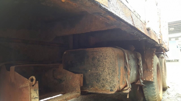 ขายตามสภาพ 10 ล้อดั้ม เพลาเดียว HINO KT925 ไม่มีเล่มทะเบียน หัวเก๋ง JCM เครื่อง EH700 168 แรงม้า เกียร์ HO คัสซีมีผุบ้าง พวงมาลัยพาวเวอร์ ราคาต่อรองได้ครับ