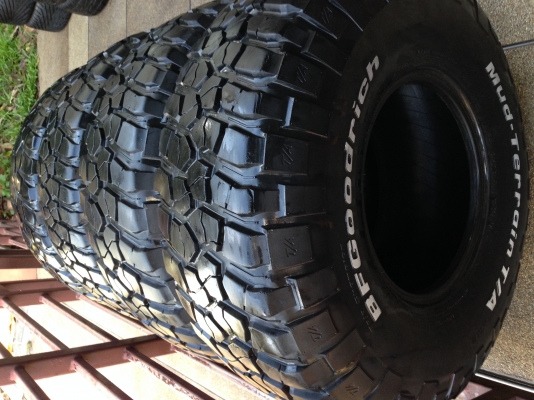 ยาง Mud BF goodrich 35 12.5 R15 ดอกเยอะ ไม่มีปะ ลุยได้อีกนาน