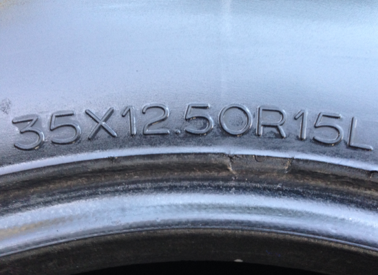 ยาง Mud BF goodrich 35 12.5 R15 ดอกเยอะ ไม่มีปะ ลุยได้อีกนาน