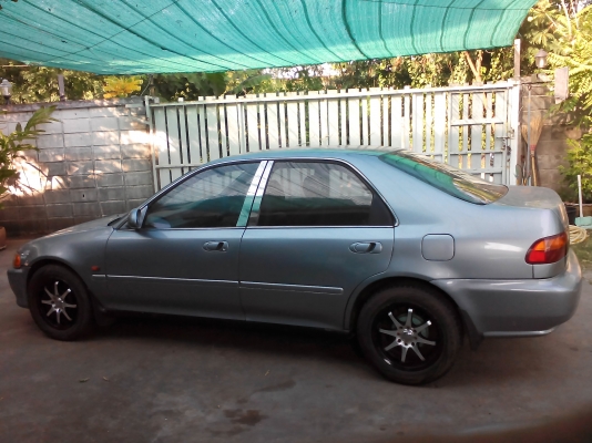 ฮอนด้า ซีวิคเตารีดปี 95 AT เครื่องเกียร์ดี แอร์เย็น กระจกไฟฟ้า 4 บาน ปรับข้างไฟฟ้า เอกสารครบ