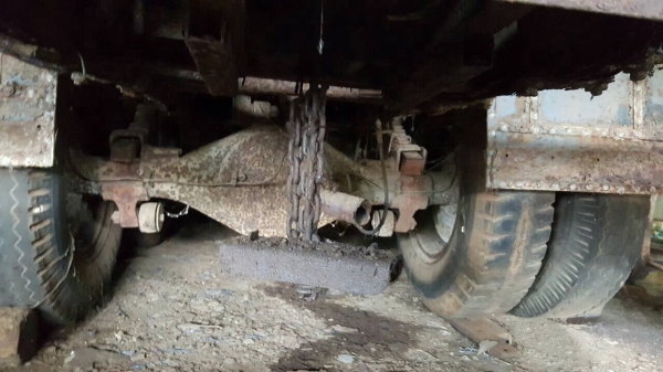 ขาย 10 ล้อเพลาเดียว ISUZU JCM ไม่มีหัวเก๋ง เครื่อง 6BD1 160 แรงม้า เกียร์ครบ ชุดเฟืองท้ายครบ พวงมาลัยพาวเวอร์ ทะเบียน ม.79 ราคาต่อรองได้