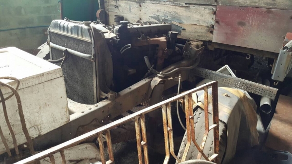 ขาย 10 ล้อเพลาเดียว ISUZU JCM ไม่มีหัวเก๋ง เครื่อง 6BD1 160 แรงม้า เกียร์ครบ ชุดเฟืองท้ายครบ พวงมาลัยพาวเวอร์ ทะเบียน ม.79 ราคาต่อรองได้