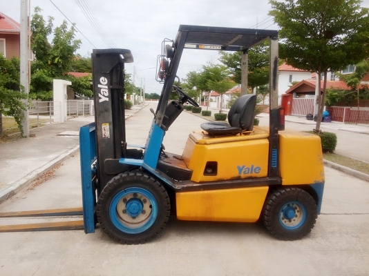 ขายฟอร์คลิฟท์ ดีเซล 3 ตัน เกียร์ออโต้ ราคาเบาๆ 0813535948