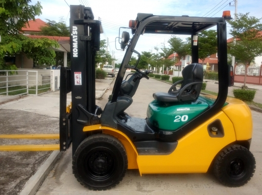 โคมัตสุดีเซลขนาด 2 ตัน FD20-16 เกียร์ออโต้ 0813535948