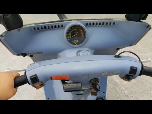 Honda canopy50cc2t สตาร์ทมือเท้า2ระบบ สีเดิม Honda canopy50cc2t สตาร์ทมือเท้า2ระบบ สีเดิม