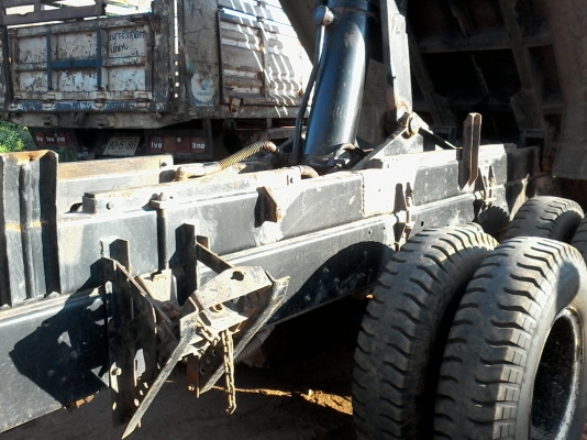 ขาย สิบล้อหลงเทอร์โบ FN527TF4xxx สองเพลาดั้ม สภาพพร้อมใช้งาน เครื่องเกียร์ดี เกียร์เป็นเกียร์อิตั้น คัชชีสวย ยางดี เอกสารพร้อมโอน มีระบบลากลูก