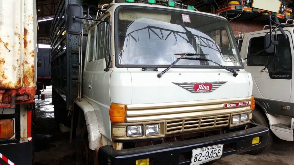 ขาย 10 ล้อเพลาเดียว HINO FL177 เครื่อง EH700 168 แรงม้า พวงมาลัยพาวเวอร์ คัสซีมีคราบสนิม ทะเบียนเต็มพร้อมโอนครับ ขาย 10 ล้อเพลาเดียว HINO FL177 เครื่อง EH700 168 แรงม้า พวงมาลัยพาวเวอร์ คัสซีมีคราบสนิม ทะเบียนเต็มพร้อมโอนครับ