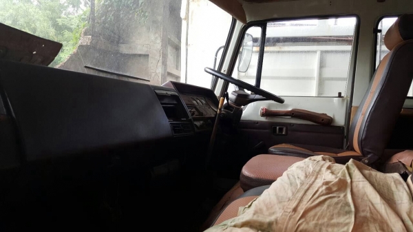 ขาย 10 ล้อเพลาเดียว HINO FL177 เครื่อง EH700 168 แรงม้า พวงมาลัยพาวเวอร์ คัสซีมีคราบสนิม ทะเบียนเต็มพร้อมโอนครับ ขาย 10 ล้อเพลาเดียว HINO FL177 เครื่อง EH700 168 แรงม้า พวงมาลัยพาวเวอร์ คัสซีมีคราบสนิม ทะเบียนเต็มพร้อมโอนครับ