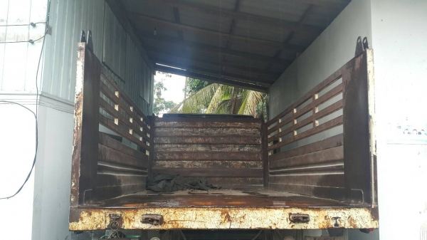 Isuzu elf มือหนึ่งออกห้าง Isuzu elf มือหนึ่งออกห้าง