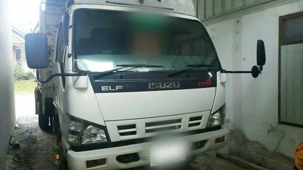 Isuzu elf มือหนึ่งออกห้าง Isuzu elf มือหนึ่งออกห้าง